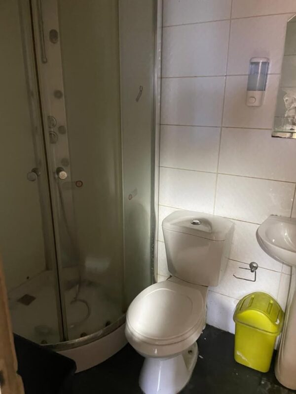Se vende casa oficina con cabaña Población Anef - Imagen 2